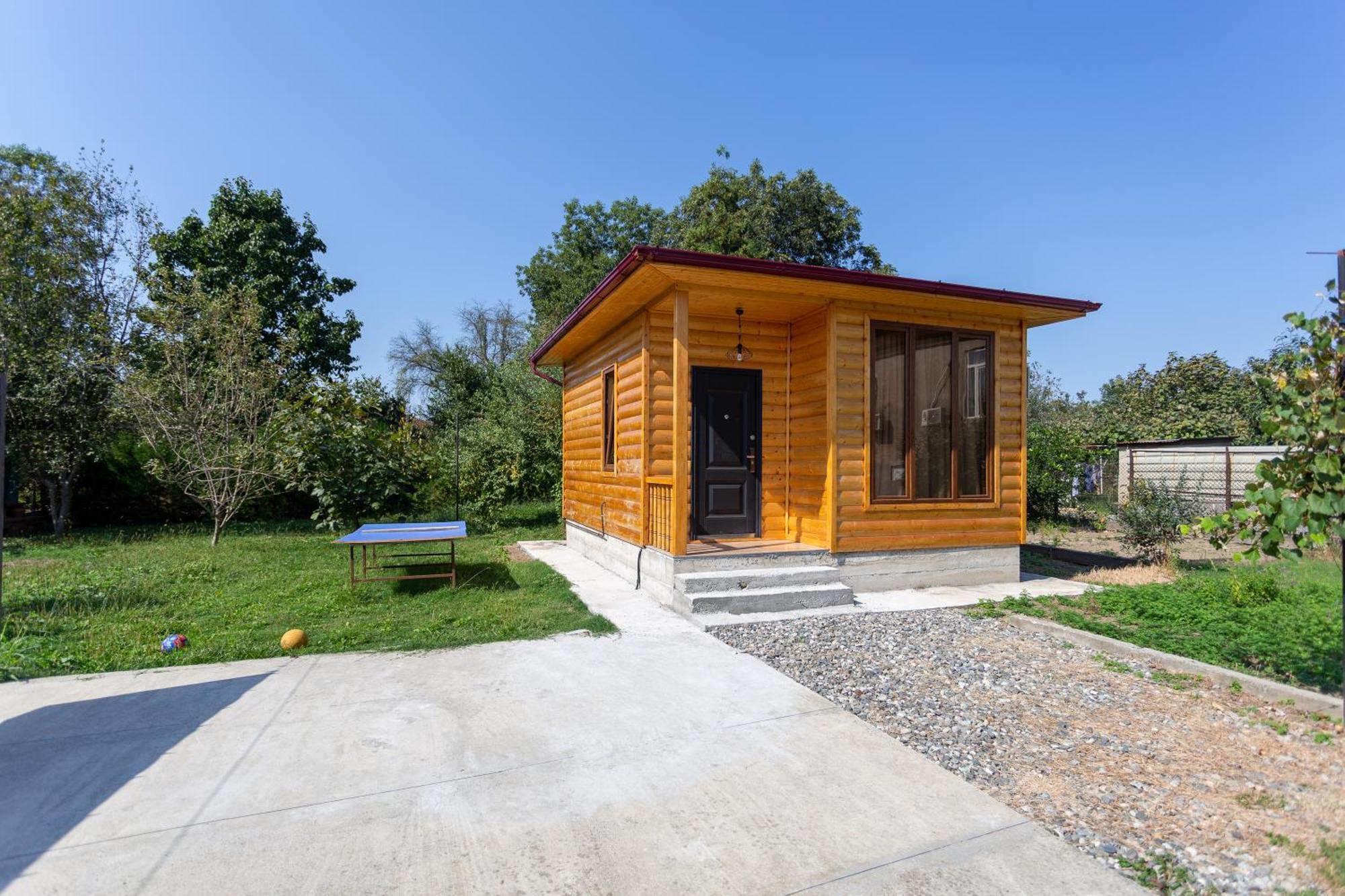 Cosy Kvara77 Zugdidi Exteriör bild