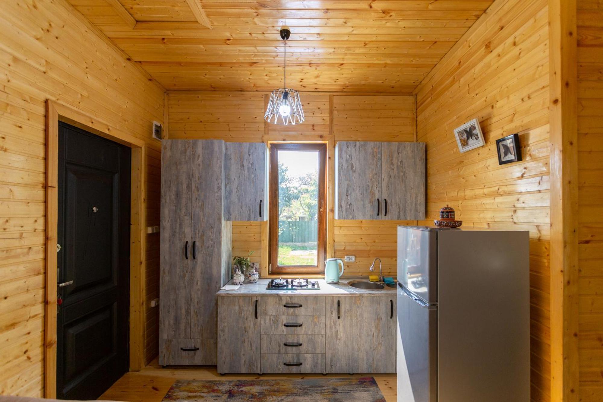 Cosy Kvara77 Zugdidi Exteriör bild